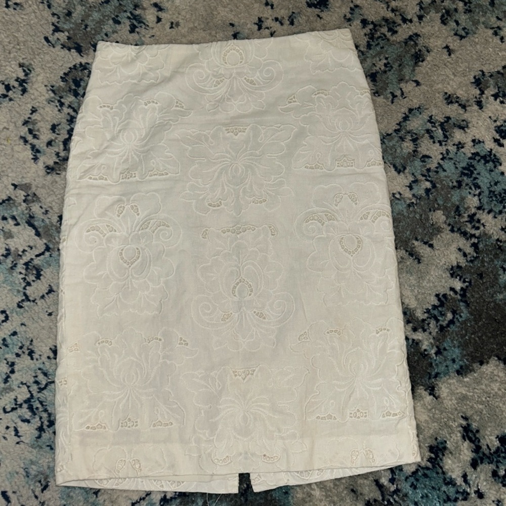 Ann Taylor White Lace Pencil Skirt